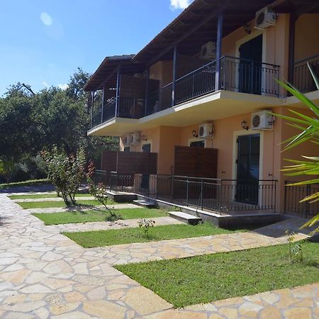 Krystallia Apartments Dassia  Dış mekan fotoğraf